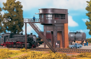 H0 Bahngebäude Stellwerk Reinbek, etc.....................................................................