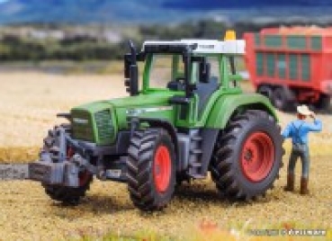 H0 LKW BS Traktor Fendt Vario Favorit 926, L=6,4x 3x 3,7cm, etc........................................................................................