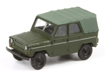 TT D DDR mil. PKW Jeep UAZ 469,  grün