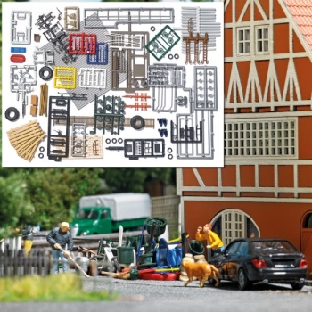 H0 Geländegestaltung Gerümpel- Set, Sperrmüll, Schrottplatz, Geländer, Fahrräder, Holzdielen, Bretter, reifen, Werkzeug, Autofelgen, etc...