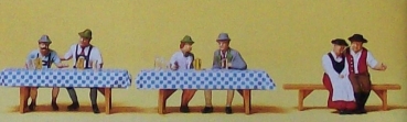 H0 Figur Auf dem Oktoberfest