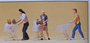 H0 Figur Kunden mit Einkaufswagen