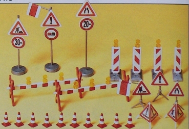 H0 Ausschmückung BS Ausstattungselemente Verkehrszeichen Arbeits etc...............................................................................................................
