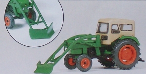 H0 Figur Ackerschlepper Deutz D 6206 Verdeck und Schneepflug etc.............................................................................................