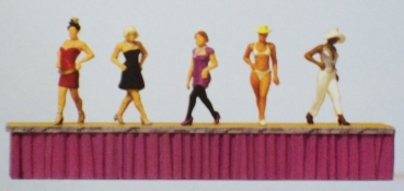 H0 Figur Auf dem Laufsteg