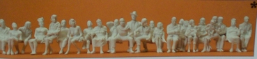 0 Figur BS Sitzende Reisende unbemalt 24x etc.....
