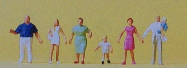 N Figur Familie Krause beim Spaziergang