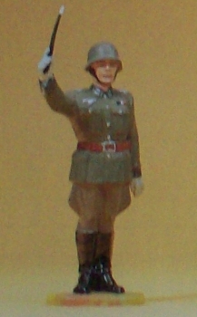 1: 25 D DR W Musikmeister stehend