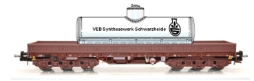 H0 D DR Schwerlastwagen Samms- u 4860, 6A, beladen, mit weißem Altölsammelkessel, VEB Synthesewerke Schwarzheide, etc..............