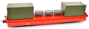 H0 D DR Schwerlastwagen Samms- u, 454, 6A, beladen mit 2 FM2 Kabinen BW Instandsetzung, Logo 3 Panzermotore, rot- rot- schwarz, etc.................