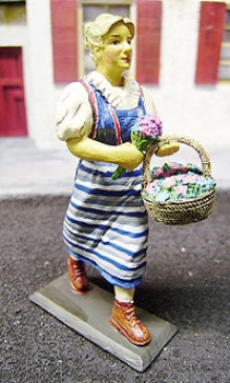 1 22 CH Figur Sennerin mit Blumenkorb Schweiz, etc,....................