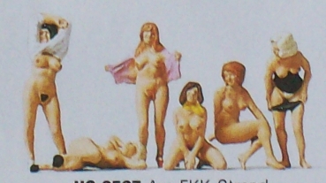 TT Figur Am FKK Strand, etc.....