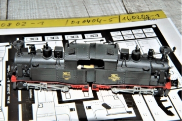 H0e Länd. Dampflokomotive sächs. IIK neu 61 A/B, Ep.I, grün/ rotbraun, Faulhabermotor