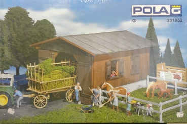 G Gebäude Scheune mit Heuwagen, etc....................
