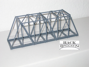 H0 K 21 S Kastenbrücke schräg, grau, 21x 5,5x 7,7cm, etc........................................................