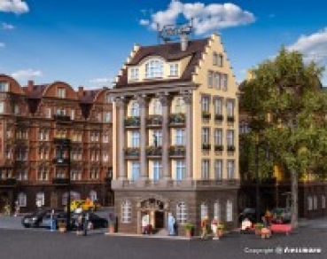 H0 Gebäude BS Romantik Hotel, L= 10,5x 10x 21,3cm, etc................................................................................