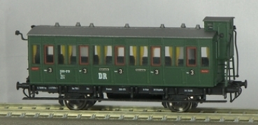 TT D DR Personenwagen mit Bremserhaus 2A Ep.III grün