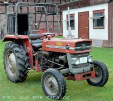 H0 D Landmaschinen Traktor Massey Ferguson 133 S