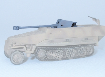 H0 mili D DW BS Pakwagen, SdKfz 251/ 22 Ausf. D, etc.................................................................................