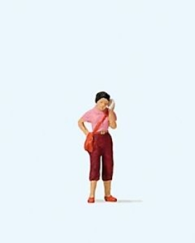 H0 Figur Frau mit Handy etc..........................................................................................................................