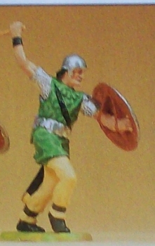 1: 25 Figur Normanne angreifend mit Beil etc............................................................................................................................................................................