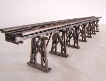 H0 H0 60 A Holzbrücke gerade, braun,  mit Stützen 7x ,60,4x 5,5x 8,4cm, etc.....................................................