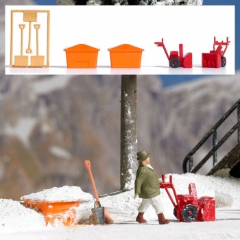 N Geländegestaltung Winterausrüstung, Schneefräse, Schneeschieber, Streugutbehälter,.......