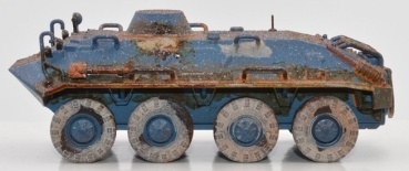 H0 mili PL Einsatzfahrzeug Schützenpanzer BTR 60 PB 4A, Milizia, blau, gealtert, etc..............