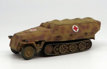 H0 mili D DW Sanitätsschützenpanzer, SdKfz. 251/ 8 Ausf. D , etc...........................................................................................