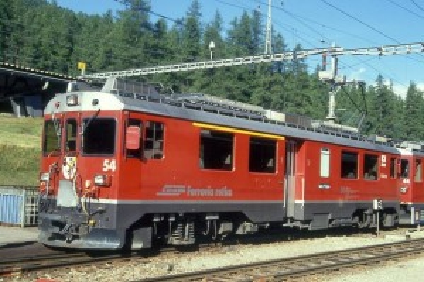 LGB Ch RhB Triebwagen ABe 4/ 4 III 51- 56  dig. Kursanzeiger Servo maßstäblich