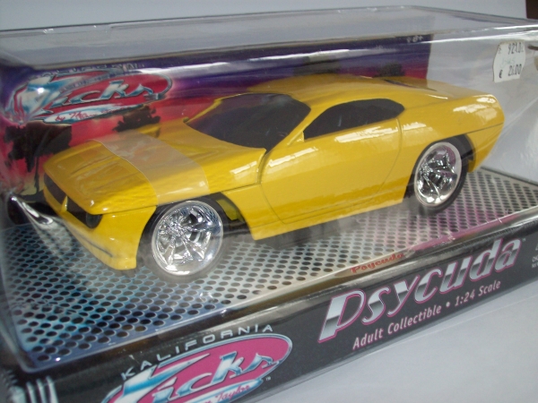 PKW Psycuda gelb 1:24