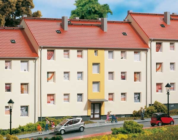 H0 Mehrfamilienhaus