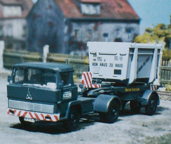 H0 BS LKW Sattelauflieger Haus zu Haus