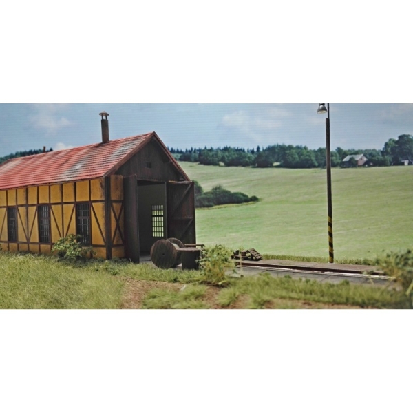 H0e Bahngebäude Lokschuppen Ybbsitz, 78x 185x 78mm