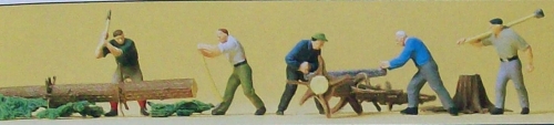 H0 Figur Holzfäller Stämme