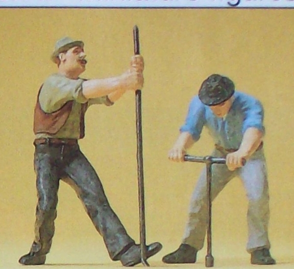 G Figur Gleisarbeiter mit T Schlüssel etc.........................................................................................................................................................................................