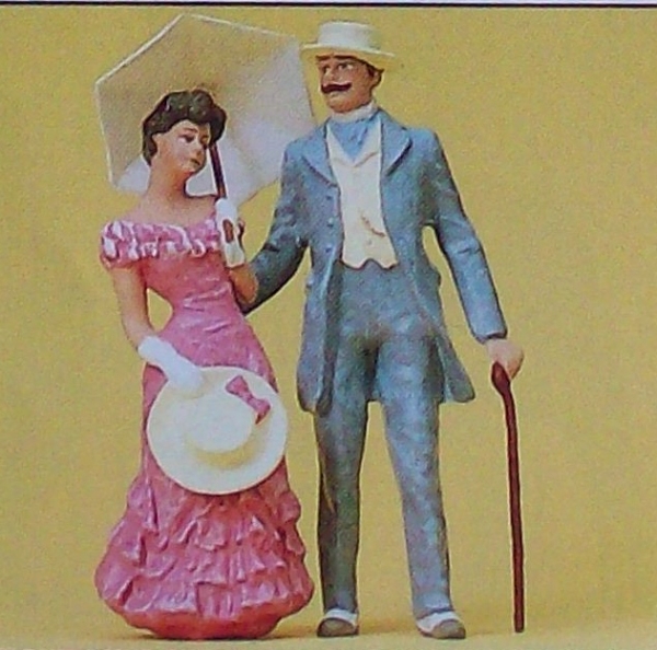 G Figur Paar mit Sonnenschirm