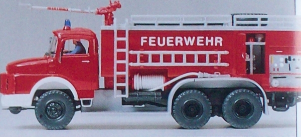 H0 LKW BS Flugplatz Löschfahrzeug MB LAK 2624, etc............................................................................................................................