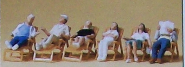 H0 Figur Ruhende auf der Terrasse oder Balkon