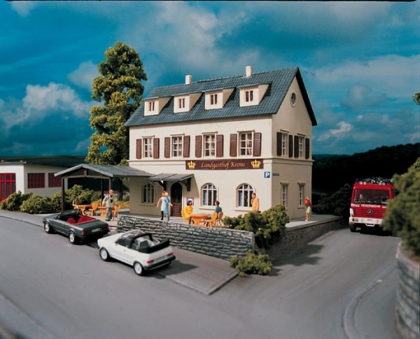 H0 Gebäude Landgasthaus Krone 194x 160x 120mm