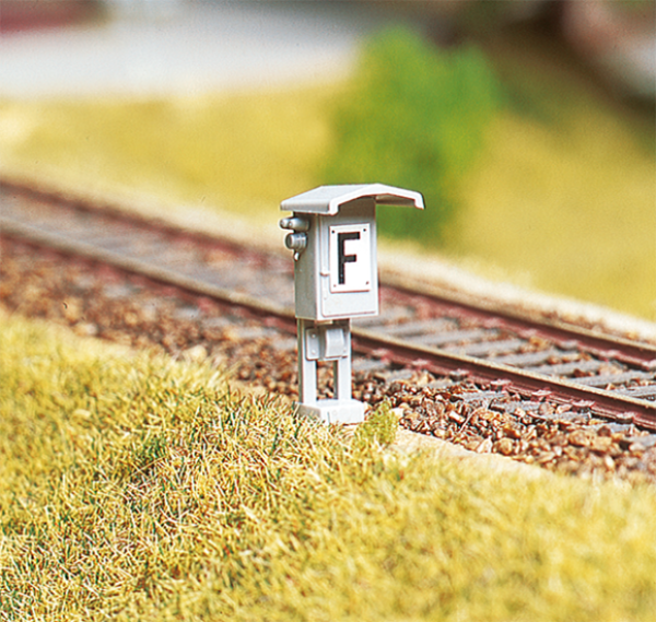 H0 Bahnausstattung Signalfernsprecher, H= 22mm, 5,5x 5,5mm,etc....................................................................................