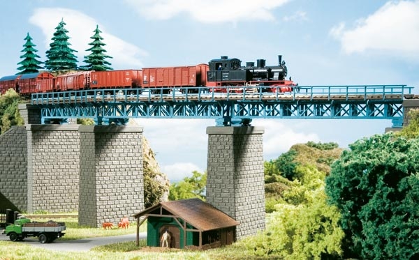 TT Stahlbrücke im Bogen