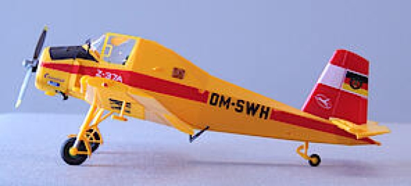 TT Flugzeug D DDR Agrarflugzeug Z- 37A Cmelak  " Hummel " DDR- SWE, etc....