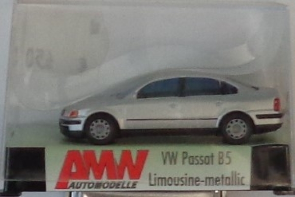 H0 PKW VW Passat B5 4Türen silber