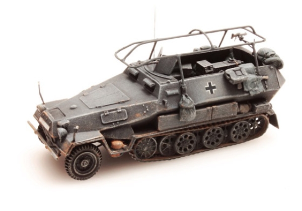 H0 mili D DR WM Sonder KfZ 251/ 3B Funkpanzerwagen grau, etc..........................