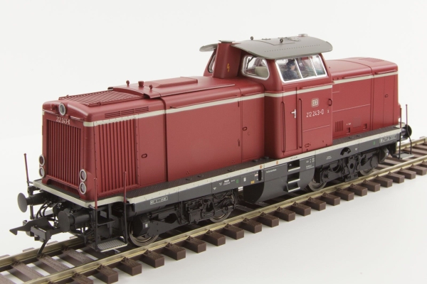 0 D DB Diesellokomotive BR 212 243,  4A,  Ep.IV, rot,  L=273mm,  etc...............................................................................