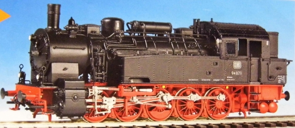 H0 D DB BS Dampflokomotive BR 94.5- 17, fine 25 Räder, dreidomig mit Runddach, geschweißtem Kohlenkastenaufsatz,