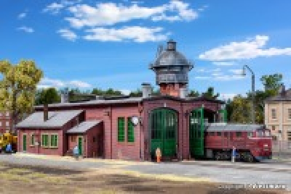 H0 Bahngebäude BS Loschuppen, zweiständig, mit Türschließvorrichtung, L= 32x 20,5x 11cm, GM= 7,5cm, etc.................................................................