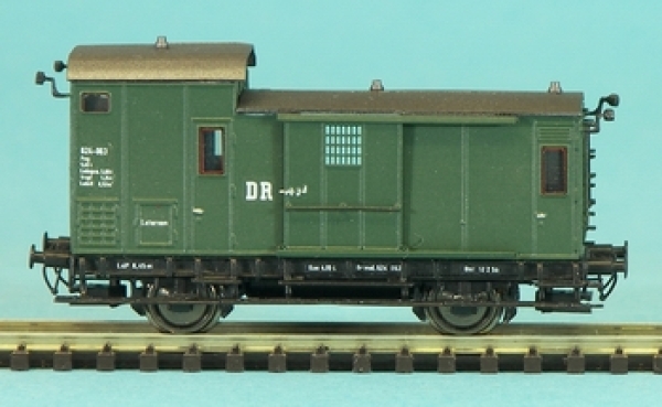 H0 D DR Packwagen, mit Abort,  2A,  Ep.III,  grün