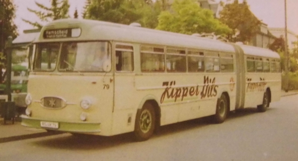 H0 D Bus Henschel HS160 USL G Gelenkbus mit Fahrertür Türkis